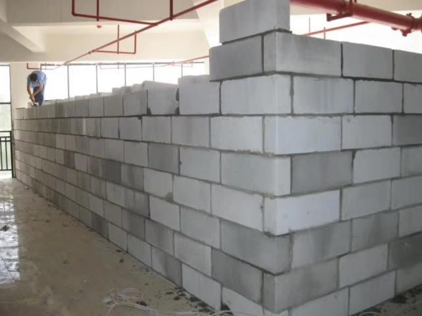 江津蒸压加气混凝土砌块承重墙静力和抗震性能的研究